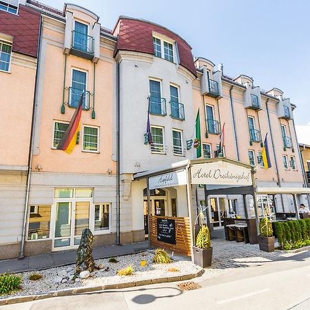 Familie Hopfeld - Hotel Dreikoenigshof Stockerau Exteriér fotografie